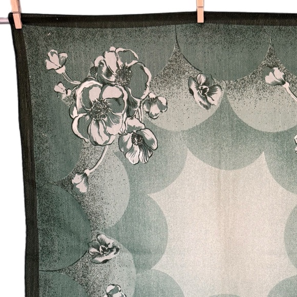 Patricia Dumont Green Silk Scarf with Floral Design - Picture 5 of 12
